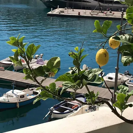 לינה וארוחת בוקר Porto Sole 3*