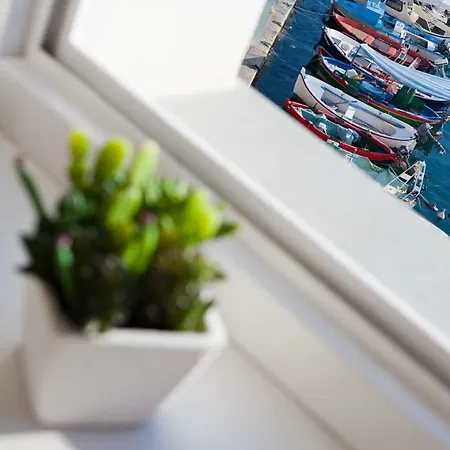 Porto Sole Bed & Breakfast 3*